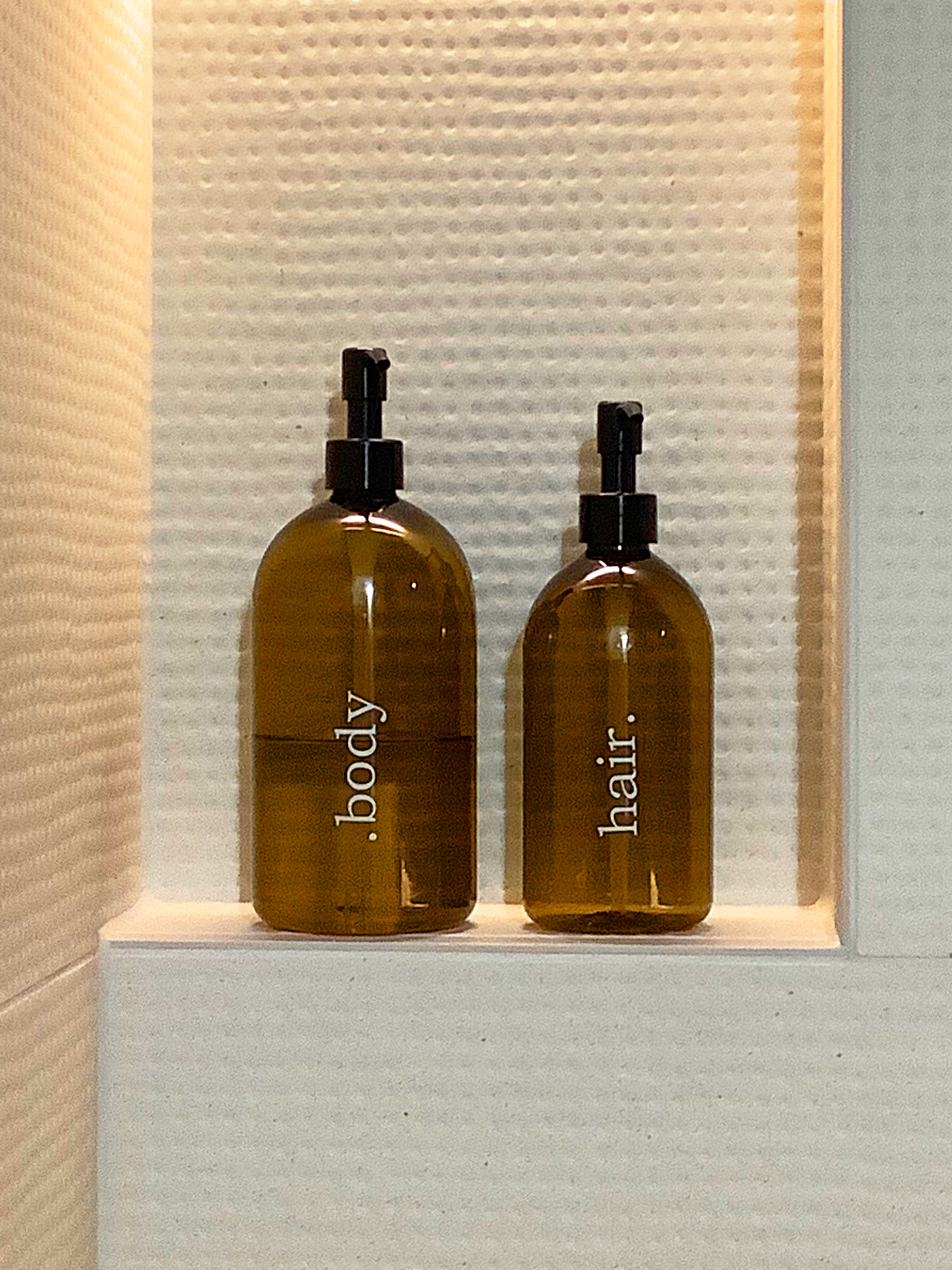 Individuelle Beschriftungen der KBZ Werbetechnik in Köln - selbst für Kosmetik- und Wellnessprodukte